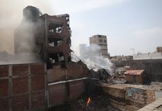 Inician demolición de edificios dañados por incendio en Barrios Altos