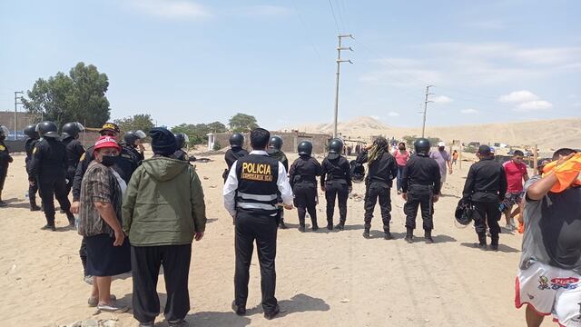 Desalojan a cientos de invasores del sector La Huega en la provincia de Ica