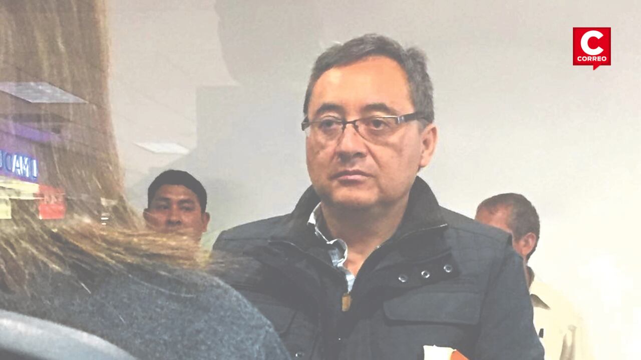 Exviceministro Jorge Cuba Hidalgo fugó a Ecuador el 20 de julio.