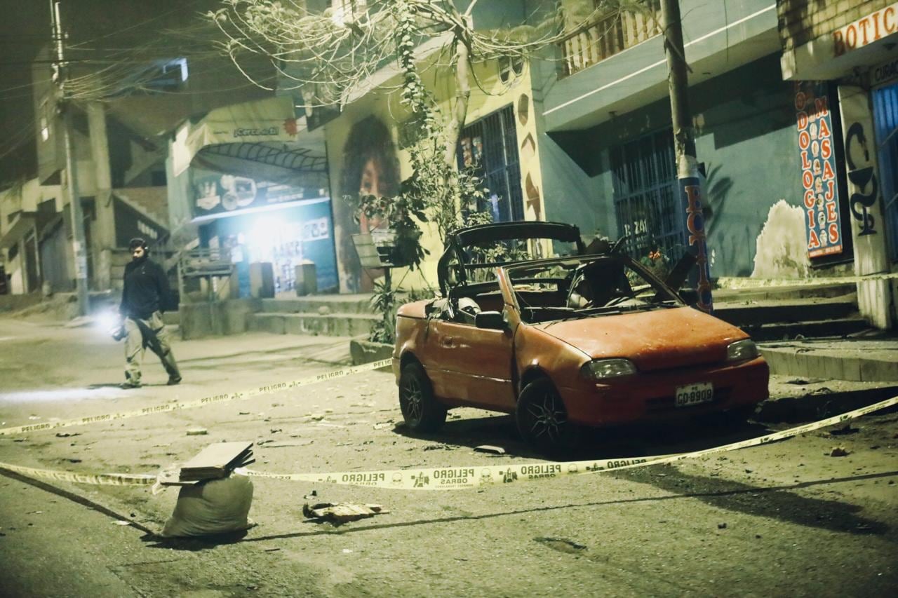 También se ordenó la pericia de daños al vehículo y la inspección técnico policial para dar con los responsables del atentado.