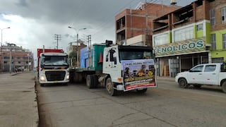 Transporte de carga protesta en Huancayo contra el alza de combustible