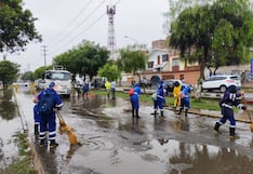 Personal del Segat limpio aniegos en la ciudad de Trujillo