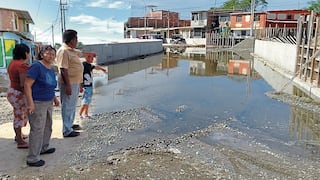 Piura: Colapso de desagüe afecta a cientos de vecinos del A.H Tacalá