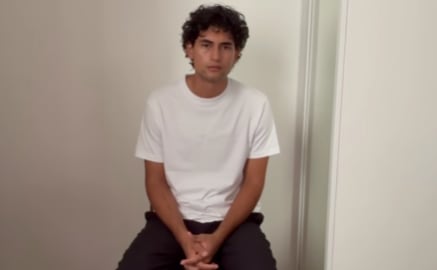 El joven de 21 años expresó su arrepentimiento y aseguró que colaborará con las autoridades, mientras su familia reafirma su apoyo legal y emocional. FOTO: CAPTURA REDES SOCIALES DE MARCELA CHIRINOS