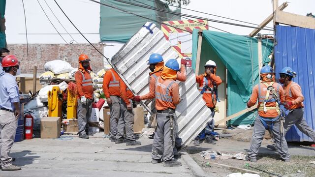 Obra en la avenida Sepúlveda es un dolor de cabeza para negociantes