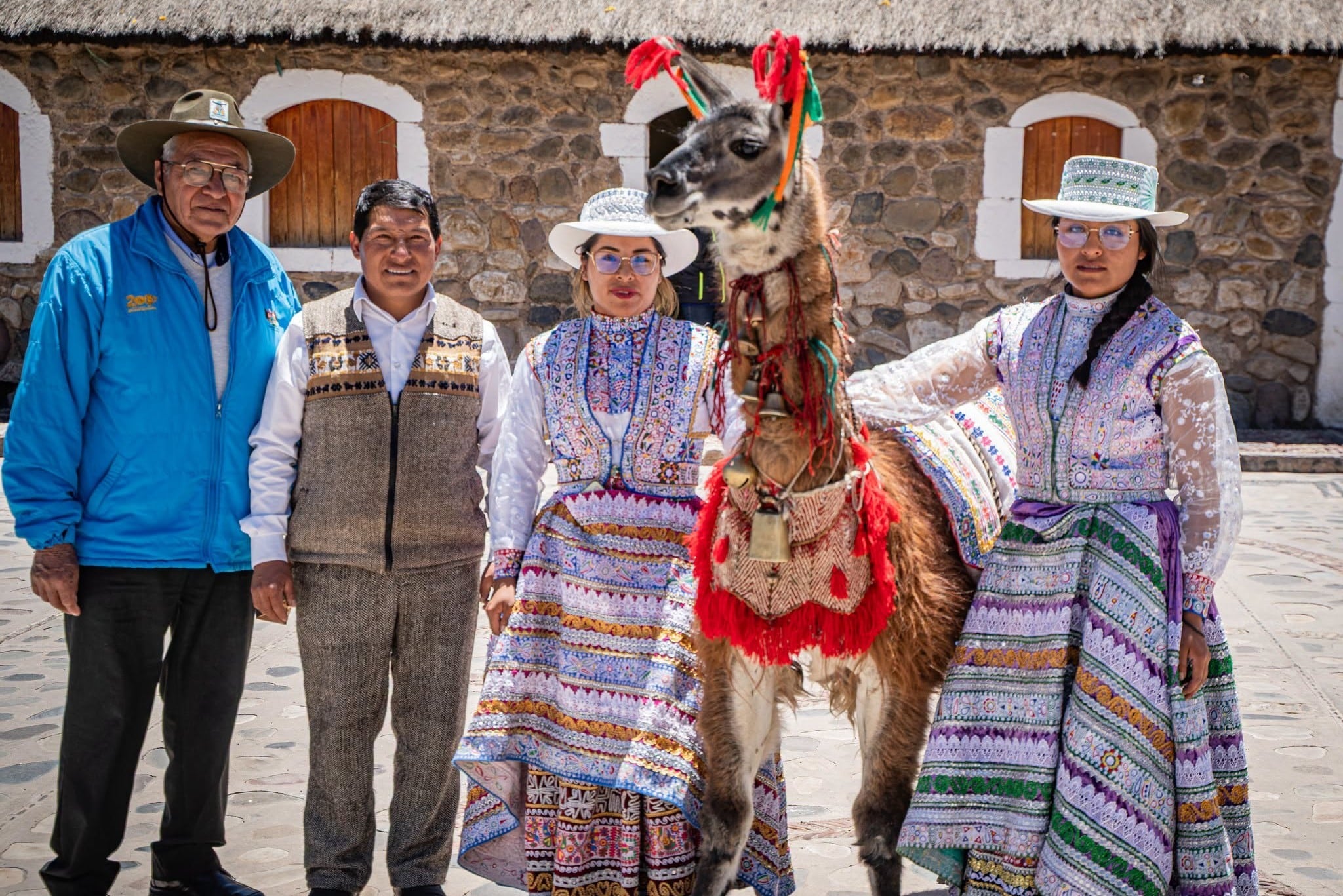 Distrito de Sibayo recibió el "Pasaporte con Encanto" del Ministerio de Comercio Exterior y Turismo. Foto: Autocolca.