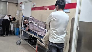 Arequipa: Hallan a transportista con dinero y celulares en una profunda zanja
