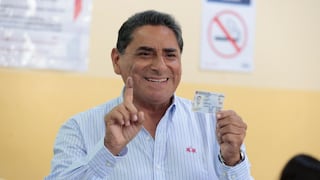 Carlos Álvarez fue operado de una hernia abdominal y permanece en recuperación