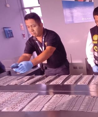 Policías del Depincri acudieron a la frontera con Chile para la diligencia