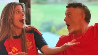 Stephanie Cayo festeja junto a Alejandro Sanz el triunfo de España en el Mundial 2026