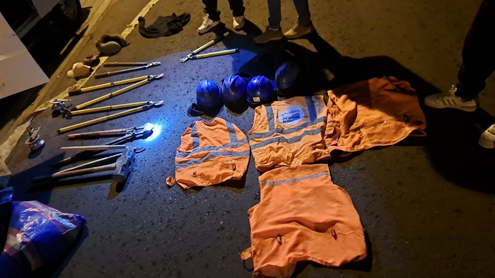 Detienen a dos varones por presunto robo de cables en Arequipa