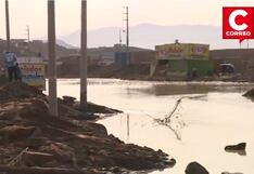 Desborde del río Chilca en Pucusana deja intransitable el acceso al balneario