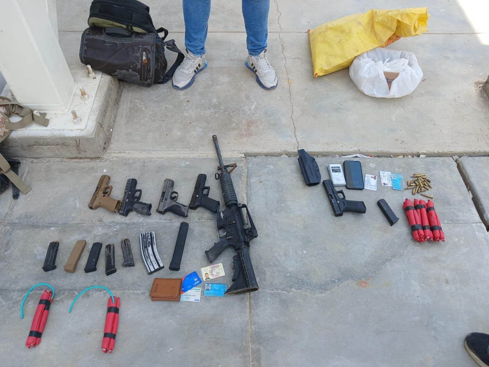 Fueron capturados en la provincia de Pataz y se les incautó armas de corto y largo alcance. Además, se le halló exposivos.