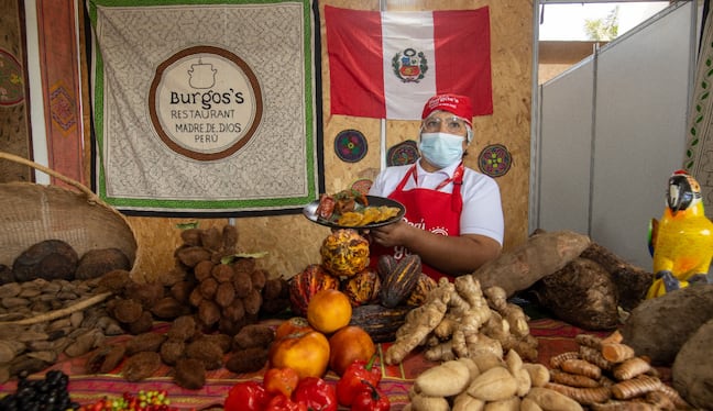 Visitantes tienen la oportunidad de conocer la historia detrás de los productos. (Foto: Difusión)