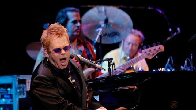 Malasia: Exigen cancelar concierto de Elton John