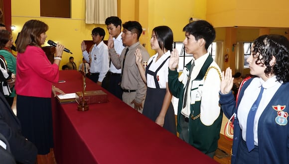 65 alumnos de las provincias del Santa, Pallasca y Huarmey fueron juramentados como jueces de paz escolar.