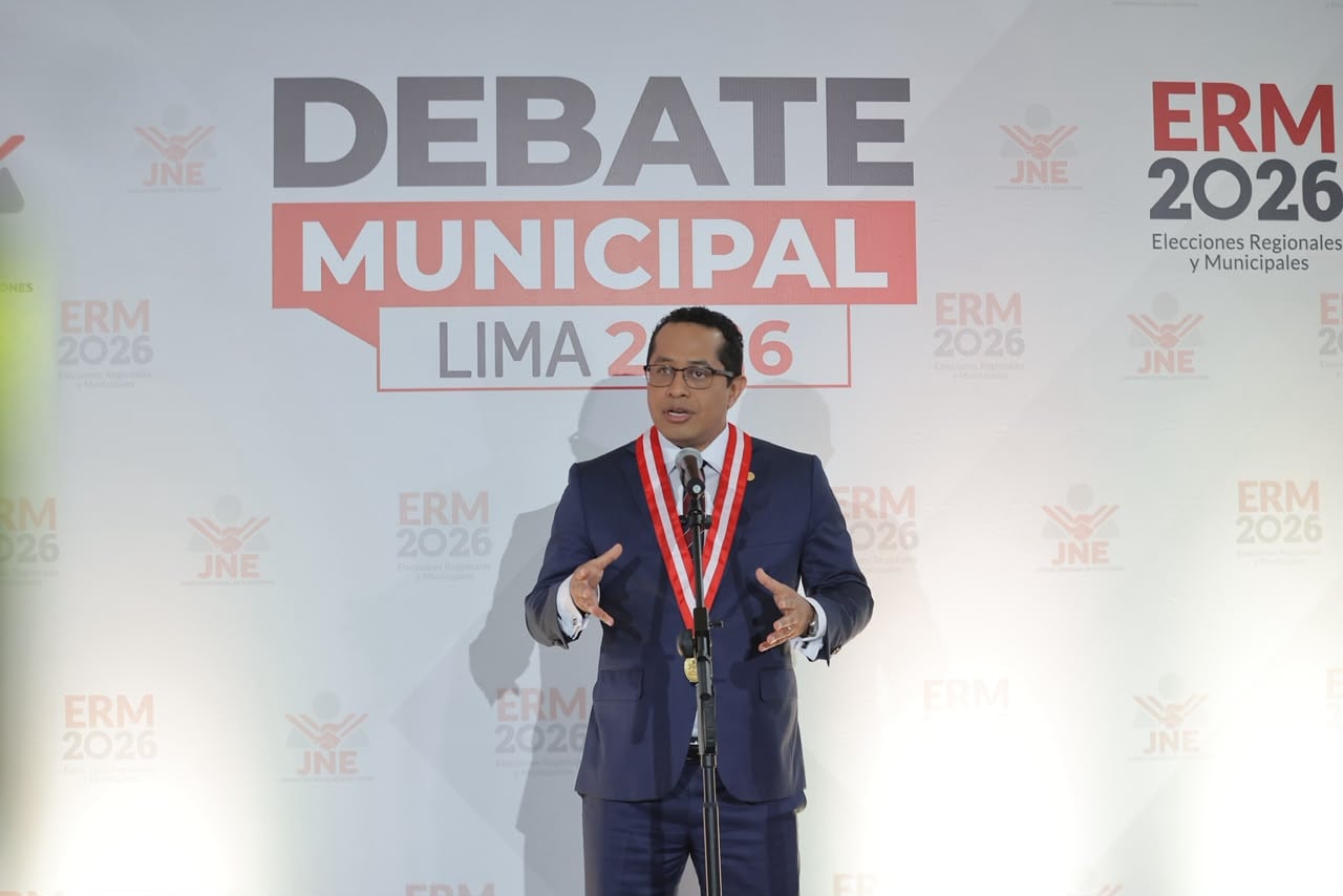 El presidente del Jurado Nacional de Elecciones explicó que la prohibición constitucional de reelección inmediata se refiere al cargo de alcalde y no impide, por sí sola, postular a una regiduría. (Foto: GEC)