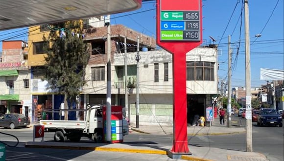 Estos son los precios de combustibles en diferentes grifos de Arequipa. (Foto: GEC)