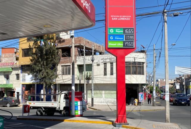 Estos son los precios de combustibles en diferentes grifos de Arequipa. (Foto: GEC)