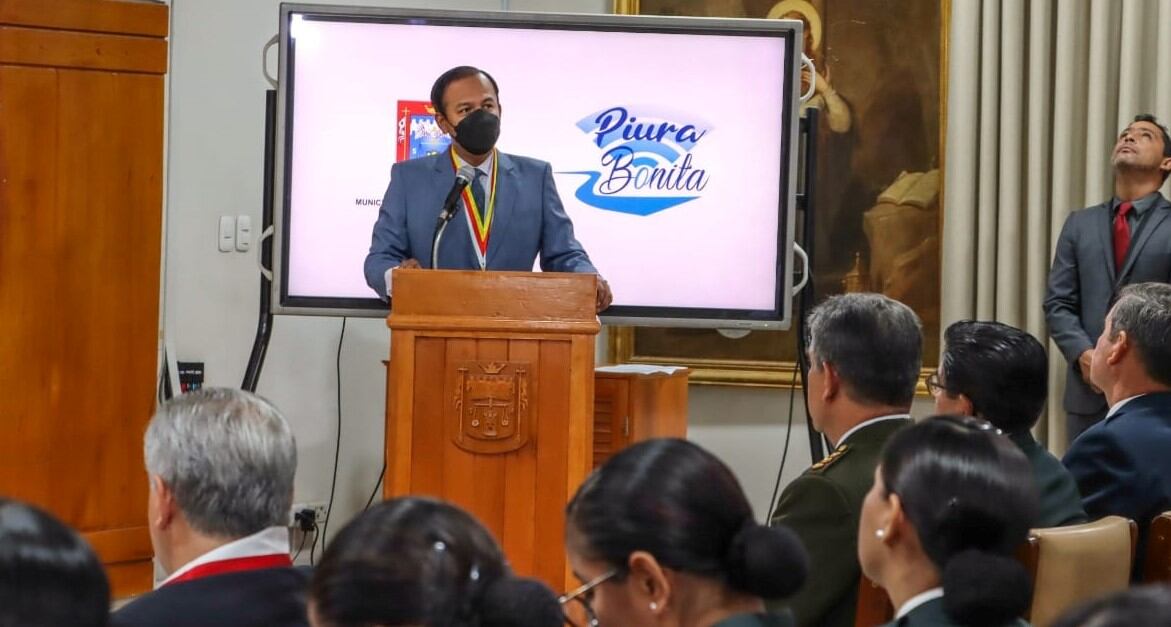 Comuna piurana denunció a ex alcalde de Piura, Juan José Díaz Dios y ex funcionarios por obra de la Plaza de Armas