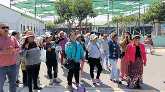 Retorno de estudiantes a colegios de Arequipa con problemas por las carencias 