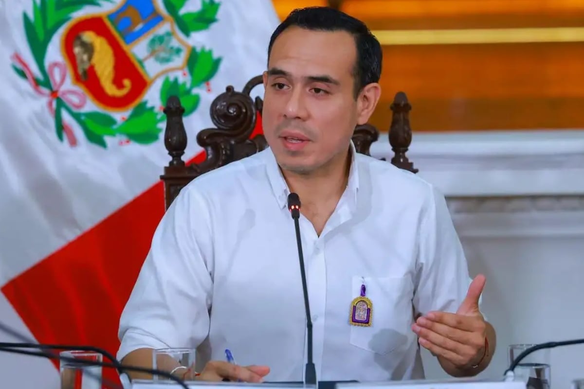 Presidente interino de Perú apoya incursión estadounidense en Venezuela