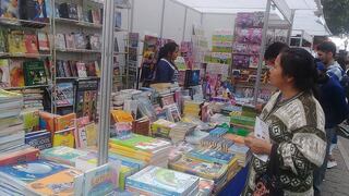 Regidor pide investigar una supuesta sobrevalorización en la Feria del Libro de Trujillo