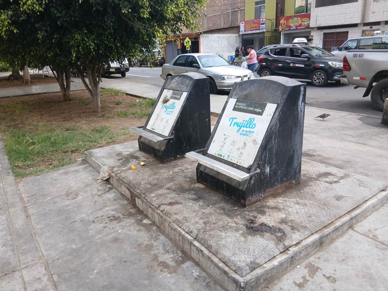 Se detectaron residuos peligrosos, desmonte y basura acumulada alrededor de estos sistemas de almacenamiento. Segat iniciará campaña de su limpieza y desinfección.