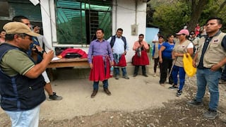 La Libertad: Visten con pollera al alcalde de Cochorco por incumplimiento de obras