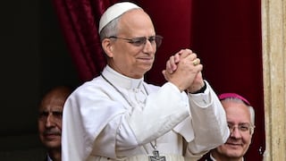 León XIV marca su estilo: más latín, oraciones cantadas y sobriedad para una nueva era papal