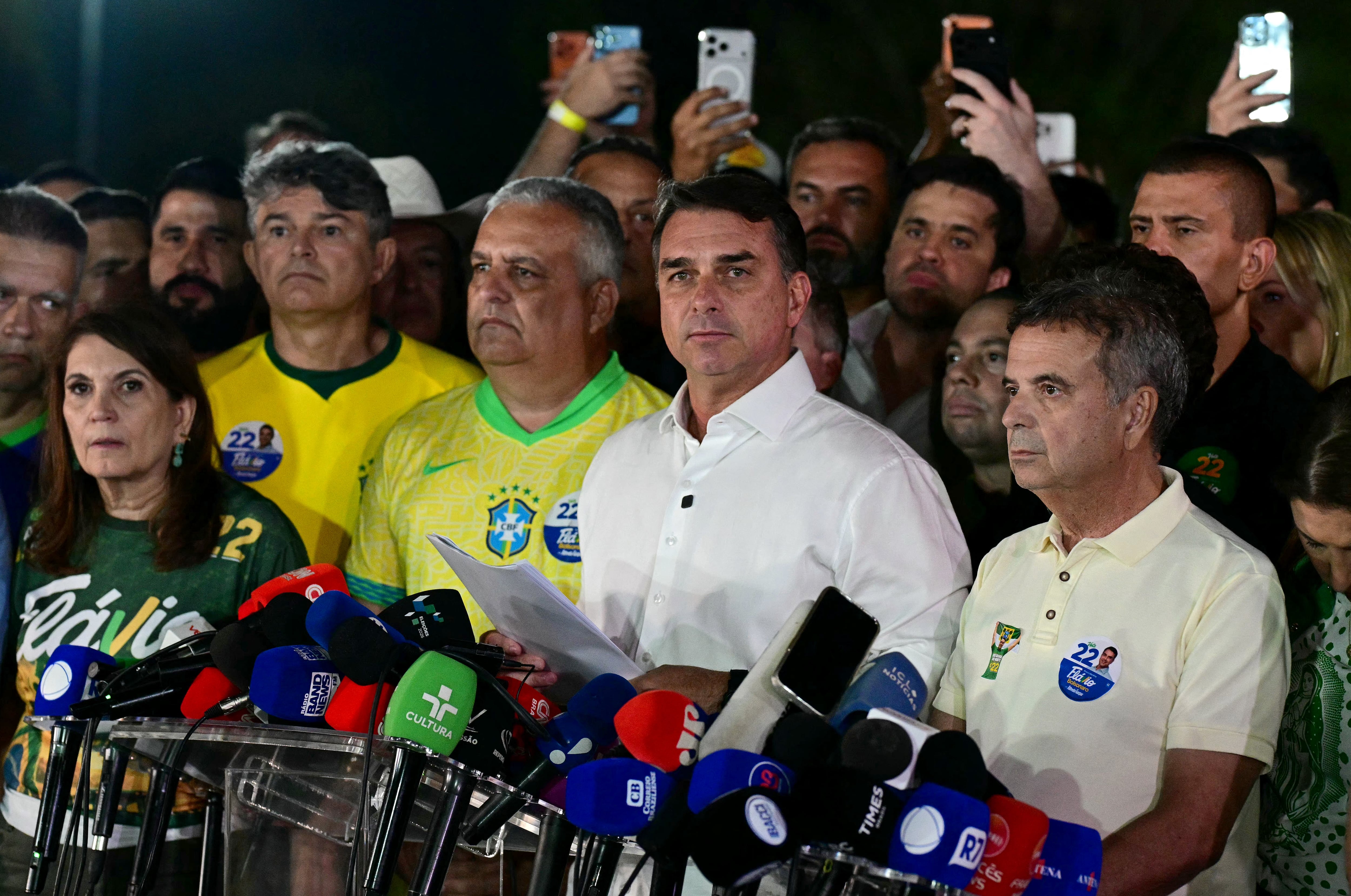 Argentina descarta el ingreso de Flávio Bolsonaro tras versiones sobre su salida de Brasil