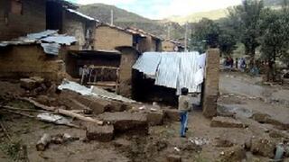 Huancavelica: Distrito incomunicado por deslizamiento de cerro