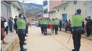 Rinden homenaje póstumo a policía que falleció en operativo antidrogas en Huánuco