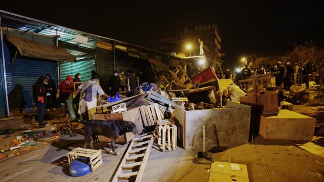 Desalojan a comerciantes informales de “El Hueco” en Villa María del Triunfo (FOTOS)