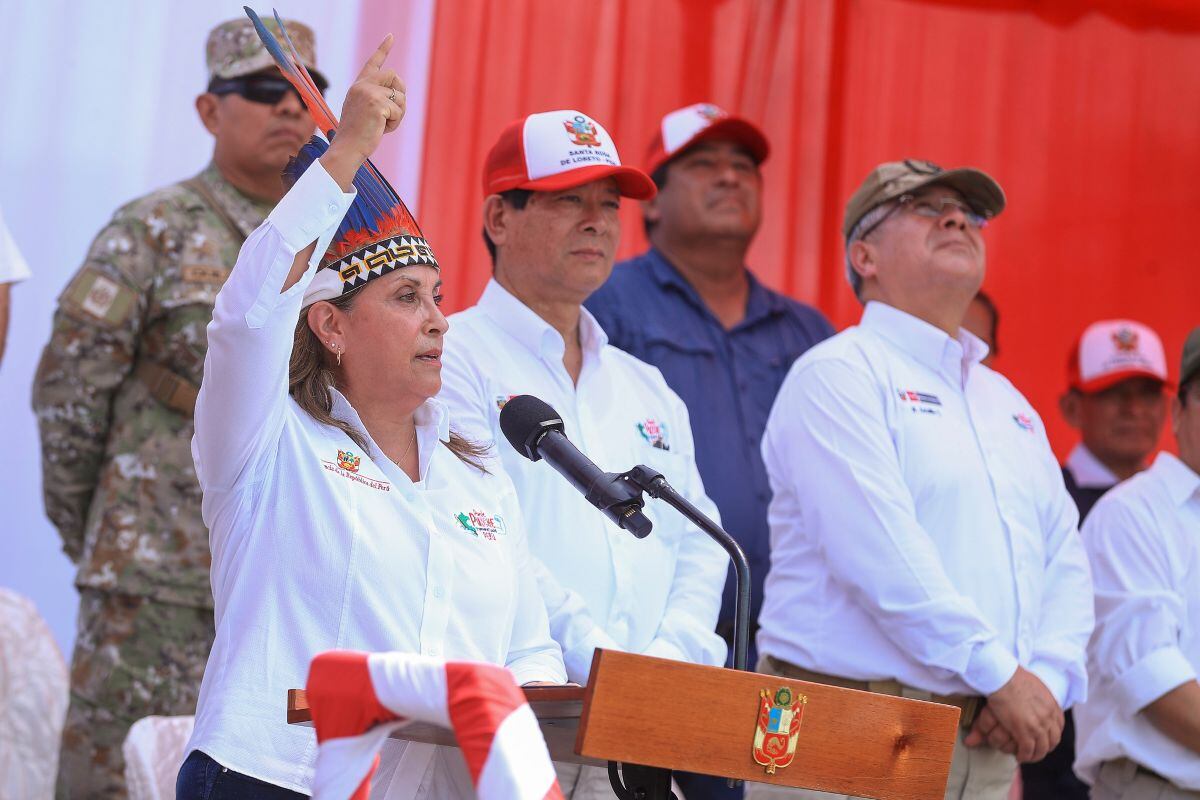 Dina Boluarte encabezó en Santa Rosa de Loreto una ceremonia cívica, donde reafirmó que la soberanía peruana no está en discusión. Foto: Presidencia.