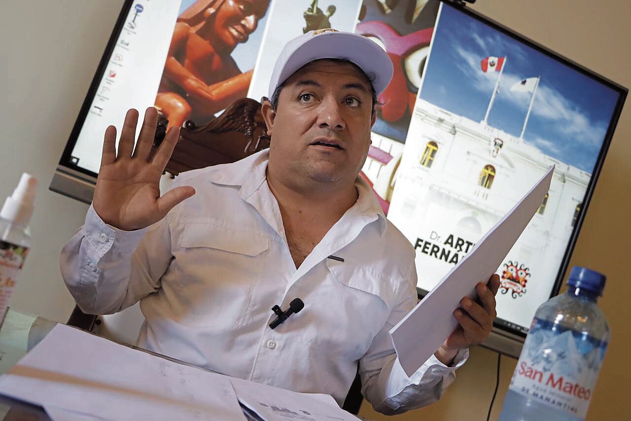 Esto, luego de que la Segunda Sala Penal de Apelaciones de la Corte Superior de Justicia de La Libertad rechazara la recusación en contra de la jueza Ingrid Pajares que presentó la defensa legal del suspendido burgomaestre.