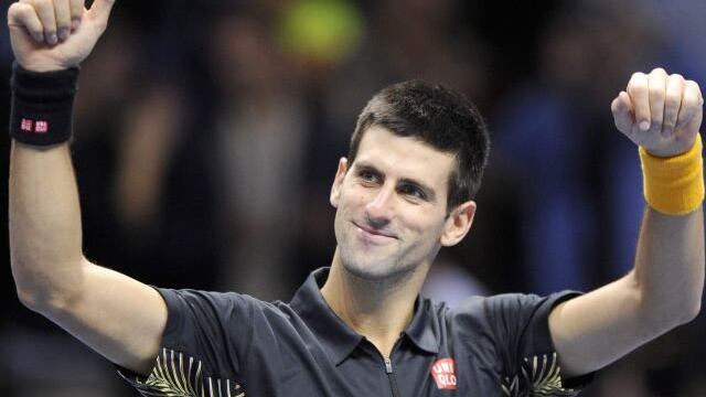 Djokovic le ganó a Federer y se acerca al número uno