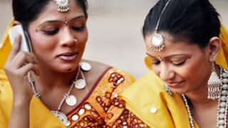 Prohiben uso de celulares a mujeres en la India