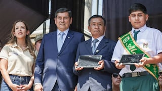 La Libertad: Minedu entrega 1,087 tabletas a colegios de Ascope