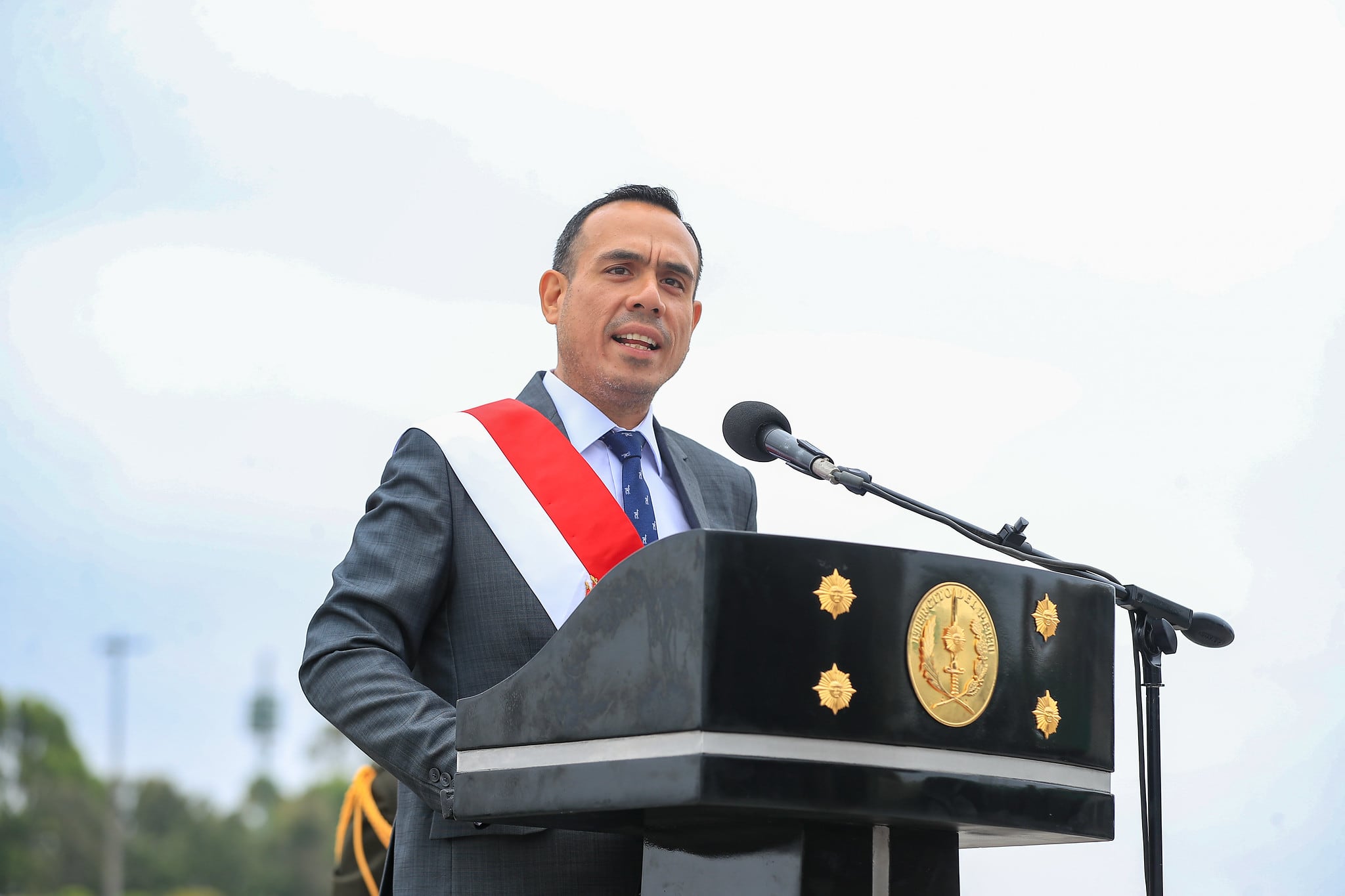 El mandatario reafirmó el respaldo al Ejército y anunció medidas firmes para garantizar paz y seguridad en el país durante la ceremonia por el Día del Ejército del Perú. (Foto: Presidencia)