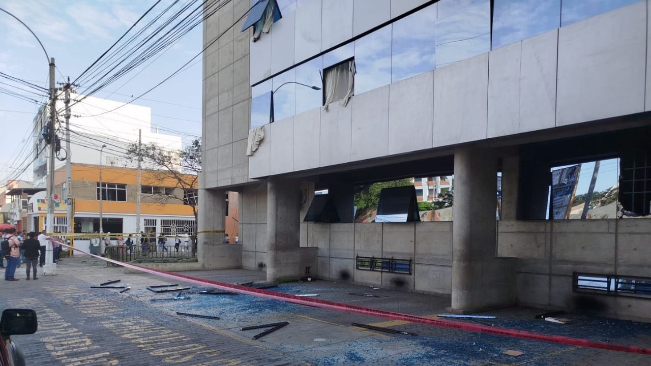 Durante décadas esta organización criminal ha sembrado el terror en la región La Libertad y sus brazos se han extendido a otras regiones del país e, incluso, el extranjero (Bolivia), donde fue detenido su presunto cabecilla Jhonsson Smit Cruz Torres. La Policía Nacional los vincula a secuestros, asesinatos y extorsión.