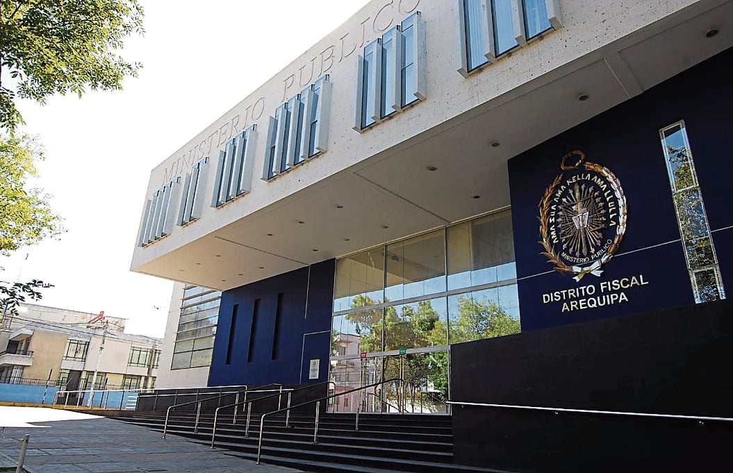 Fiscalía investiga a madre por intento de envenenamiento de sus hijos