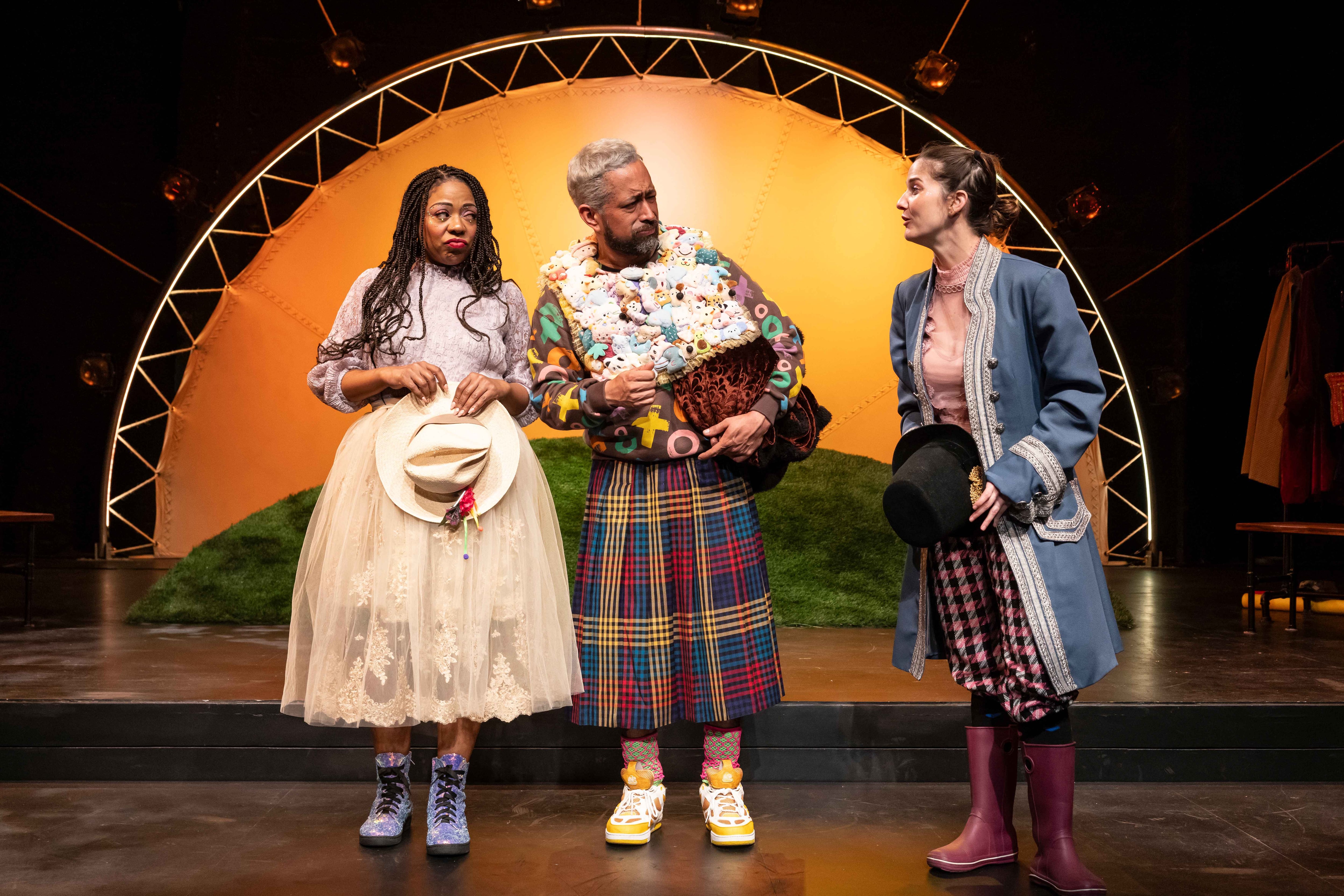 Carolina Cano y Diego Sakuray protagonizan la comedia romántica.