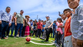 Ica: Villacurí inaugura campo deportivo de césped sintético para escolares
