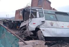 Arequipa: Conductor muere tras estrellar bus del SIT en viviendas de Cerro Colorado