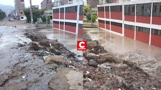 SJL: aniego inunda colegio Fe y Alegría y deja graves daños en aulas y equipos