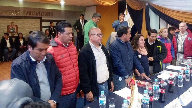 Cusco: Ministros sostienen reunión en Espinar para evitar conflicto minero