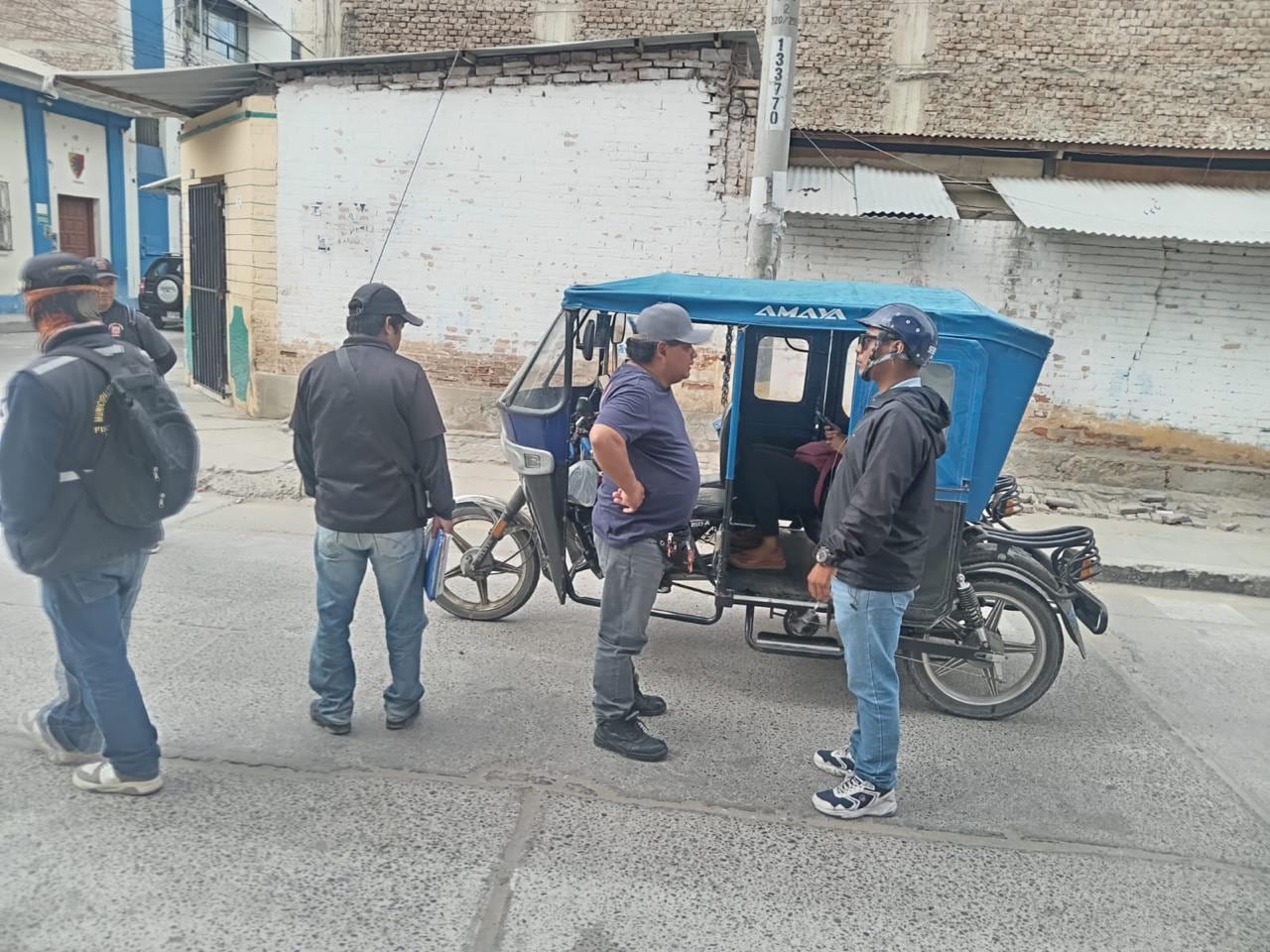 Operativos contra mototaxis informales en Piura