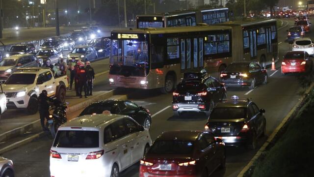 Metropolitano: bus sufre despiste en la Vía Expresa y seis pasajeros resultan heridos