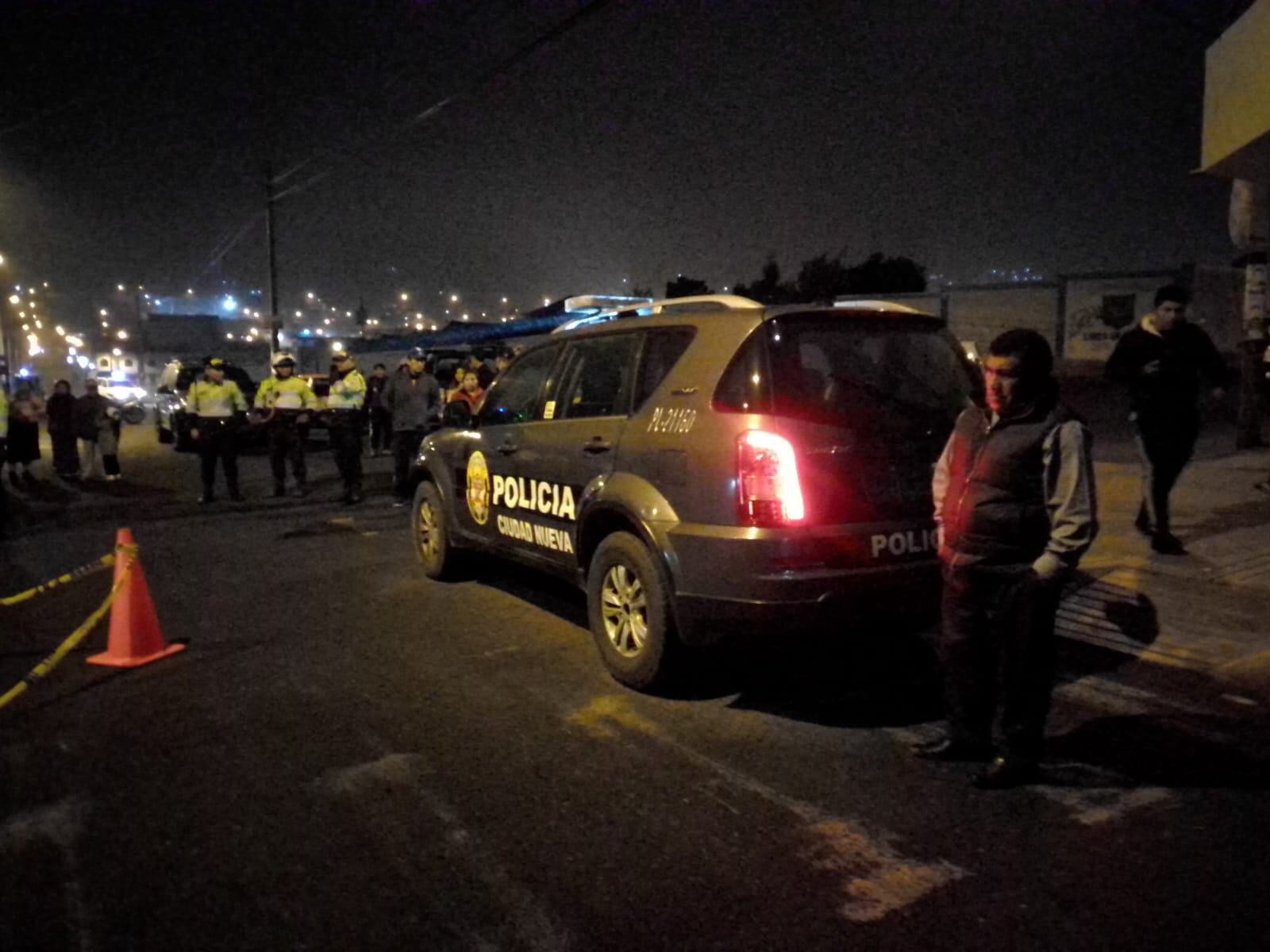 Patrulleros lo cercaron a la altura del estadio municipal conocido como La Bombonera. (Foto: Adrian Apaza)